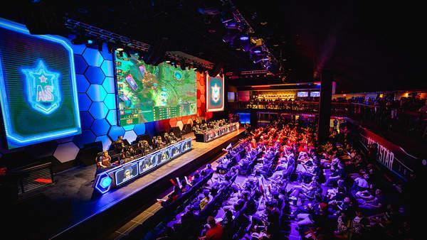 LPL夏季赛首周官方日均观众略高于春季赛，但不及老头杯